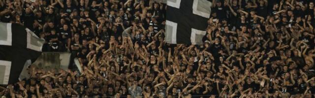 Tresla se Arena: "Grobari" ponovo "pumpali" (VIDEO)