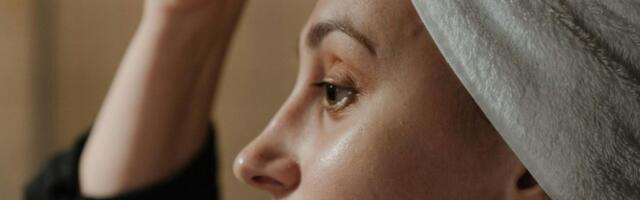 Niko mi nije rekao da ovako treba nanositi serum: Sad znam zašto mi godinama nije delovao