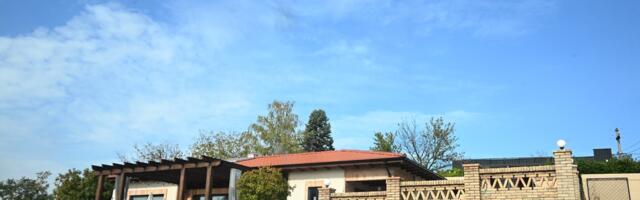 SVAKO U SVOJE! Ana i Rale NAPUSTILI KUĆU NA Avali, komšije otkrile pravu istinu o VLASNIŠTVU ISTE: "Sada su se uselili ljudi koji planiraju da je kupe"