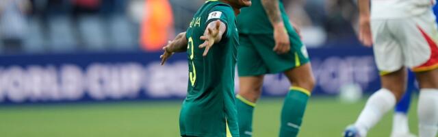 Nisu igrali na SP 28, 32, 40 i 52 godine, dve reprezentacije će se u utorak plasirati na Mundijal