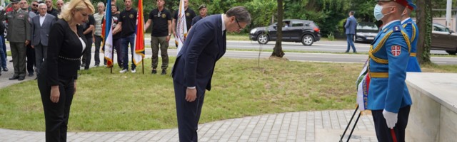 Vučić položio venac na Spomenik junacima sa Košara: Vodili su nemoguću bitku