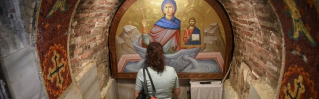 ŠEST ČUDOTVORNIH IKONA: Vernici ih najviše poštuju, a posvećene su istoj osobi!