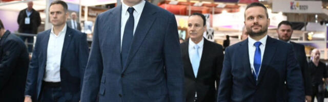 Вучић: Ужаснут сам бујањем фашизма у Европи, последња опција непријатељско преузимање руског удела у НИС-у