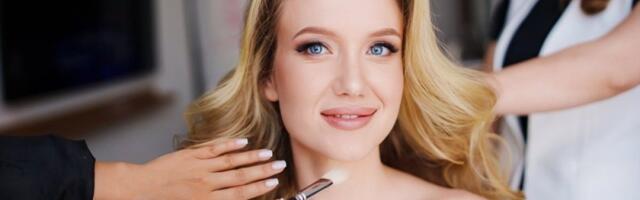 Zaboravite na puder: Šminkerka podelila trik koji briše umor za 30 sekundi (VIDEO)