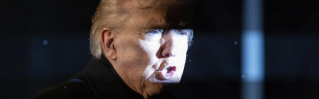 Трамп се обратио Зеленском