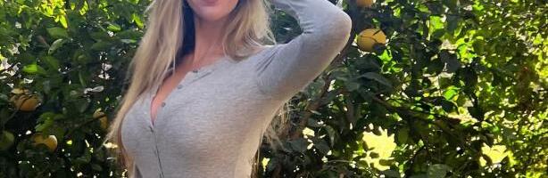 LJUDI, ŠTA JE OVO? Odbojkašica prešla granicu pristojnosti: Bikini jedva drži, svi u neverici gledaju snimak... (VIDEO)