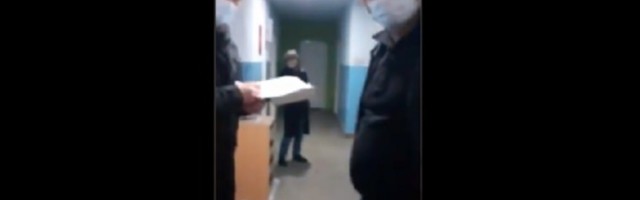 "KO STE VI?" SNS-ovci došli sa spiskom, a otišli posramljeni (VIDEO)