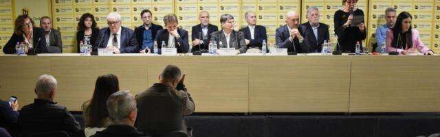 ProGlas do sada potpisalo 17.000 penzionera, 4.500 lekara, 7.500 profesora…