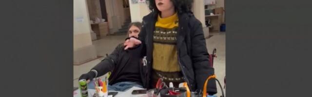 BLOKADERI IZBACILI MLADIĆA SA FILOZOFSKOG FAKULTETA: Ovde nema snimanja (VIDEO)