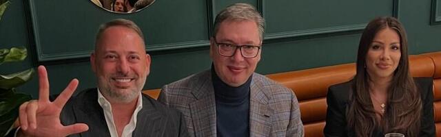 Milioner Branko Babić na večeri sa Vučićem, rakija i meze, biznismen podigao 3 prsta: "Podrška kad je najteže"