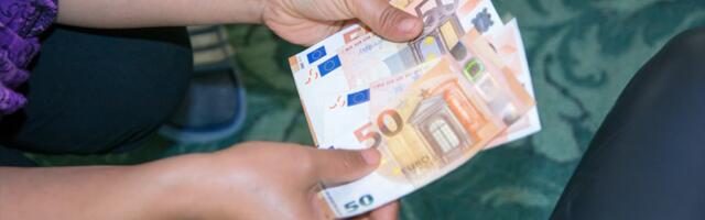 DRŽAVA DAJE 1.327 EVRA, A REŠENJE STIŽE ZA 8 DANA! Detaljan vodič kako da uzmete hitnu pomoć od Zavoda: Evo ko sve ima pravo na novac!