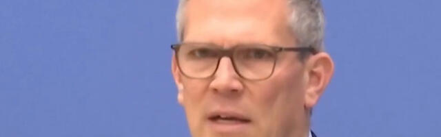 Хиле: Брисел се не меша у мађарске изборе, то ради Венс