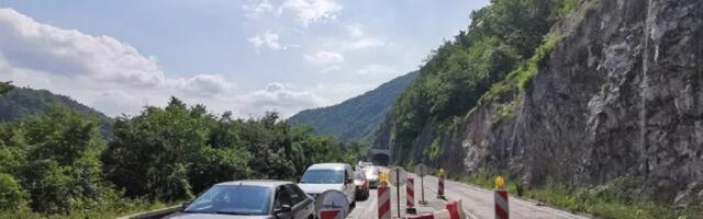 Ako ste krenuli ovuda, nećete proći! Obustava saobraćaja na ključnom putu kod Čačka, a ovoliko će trajati