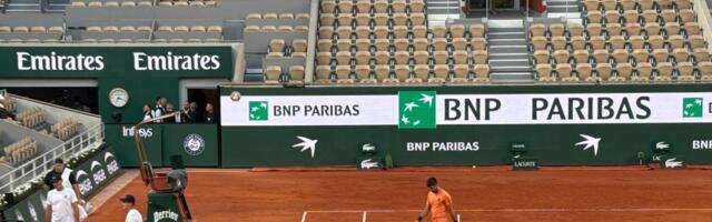 Novak Đoković trenirao pred prvi meč na Rolan Garosu /GALERIJA/