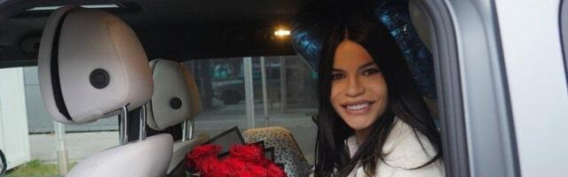 UNIŠTEN AUTO NAŠE MANEKENKE: Rampa pala na besnu mašinu od 100.000 evra!