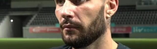 Otelo se kontroli: Huligan pretio fudbaleru Hajduka, pa ga pljunuo u punom kafiću (VIDEO)