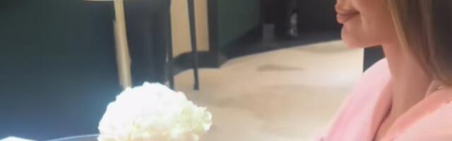 Snimanje pornića se isplatilo: Starleta pukla 10.000 evra na nakit (VIDEO)