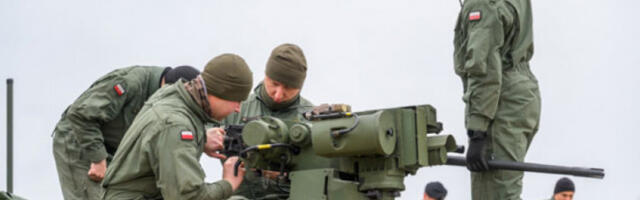 Истраживање: Већина Пољака против додатног пореза за одбрану