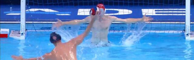 Jakšić maestralnim golom doneo Delfinima izjednačenje i bacio u trans navijače