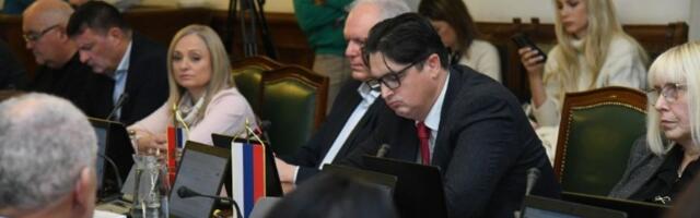 DS: Usvajanje pravosudnih zakona ukazuje da smo na pragu još jedne unapred režirane epizode