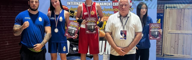 Veliki uspeh leskovačkih boksera: Viktorija Jović i Dušan Stojković doneli medalje sa Svetskog kupa nacija