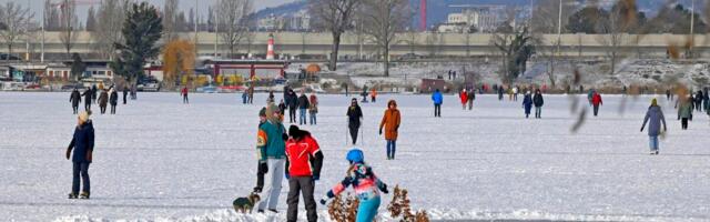 Fotografije zaleđenog Dunava obilaze svet! Pogledajte kako izgleda Beč - grad okovan ledom, ljudi ne izlaze! (FOTO)