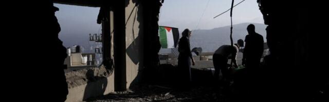 Izraelski doseljenici palili automobile i tukli Palestince na Zapadnoj obali