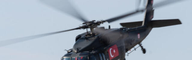 Хеликоптер турског ратног ваздухопловства срушио се крај Анкаре
