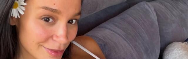 Edita Aradinović pokazala najnežniji trenutak sa ćerkicom Zoiom: Objavila kako doji bebu, prizor raznežio sve