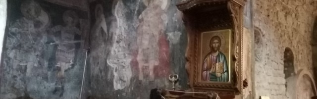 A. Vlasi: Bolje da ustoličenje patrijarha Porfirija ne bude u Pećkoj patrijaršiji