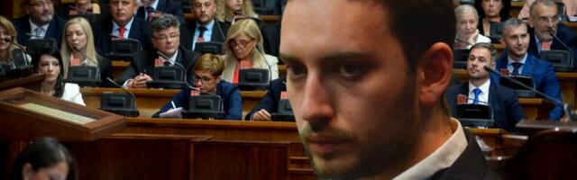 OPOZICIJA PRIZNALA DA SE KRIJU IZA PROTESTA GRAĐANA: Opet lešinare na tuđoj nesreći! (VIDEO)