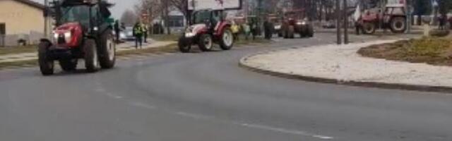 Počela desetočasovna blokada magistrale u NS, sa studentima i poljoprivrednici (VIDEO)