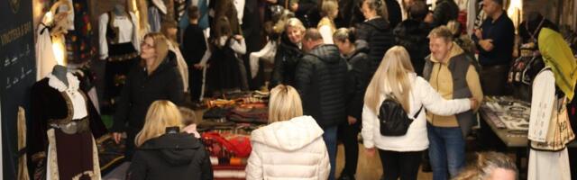 Korakom predaka u srce tradicije: Pogledajte Izložbu narodnih nošnji i nakita juga Srbije