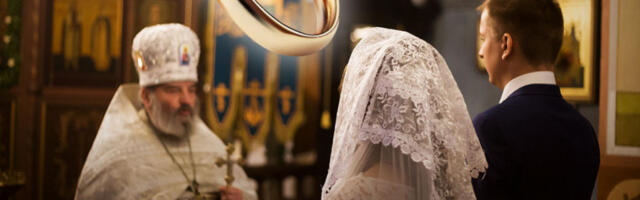 DA LI JE POTREBNO OSVEŠTATI NOVU BURMU, AKO SE ONA SA VENČANJA IZGUBI: Sveštenik objasnio šta bi u ovom slučaju trebalo raditi