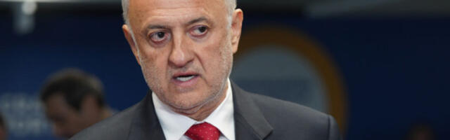 Гајић и Томашевић у посети боксерском кампу у Лозници