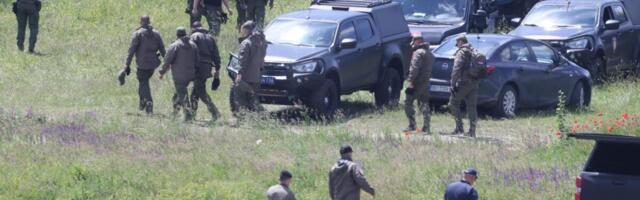 POLICIJA DRUGI DAN ČEŠLJA PODRUČJE OKO JARKOVAČKOG JEZERA: Sumnja se da je Nešovićevo telo bačeno OVDE! (FOTO)