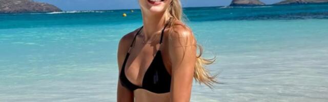 Vrele poze fatalne Ruskinje: Na sebi ima samo minijaturni kupaći, pašćete na dupe (FOTO)