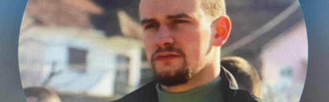 TARIK HAZIROVIĆ, LIDER NOVOPAZARSKIH BLOKADERA, SA PIŠTOLJEM U RUCI POZIVA NA NASILJE PREMA POLICIJI! (FOTO/VIDEO)