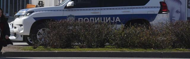 Oglasio se MUP o saobraćajnoj nesreći na putu Ruma-Irig u kojoj je četvoro nastradalo