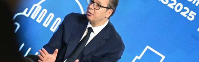 Vučić: Prošetaću sva tri dana Nišu i pokazivaću slike, da vam bežim neću