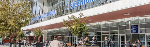 "Novi Sad pamti, ali ne ćuti": Skup ispred Železničke stanice