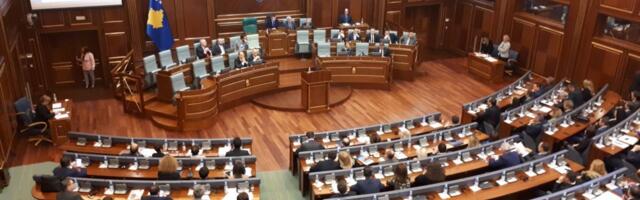 Prema novim zakonima, korištenje vozačkih ovlašćenja Priština tretira kao saobraćajni prekršaj