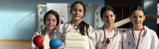 Takmičari Juniora na turniru „Raška“ osvojili devet medalja