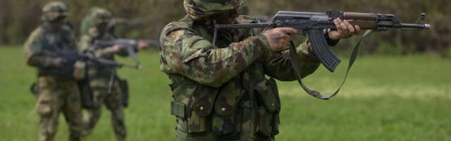 Rat uživo u centru za obuku " Narednik Milunka Savić"! Budući podoficiri punom parom "peku" vojnički zanat