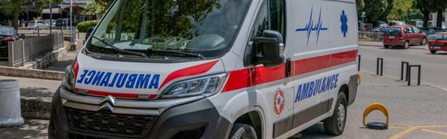 PAD SA SKELE I KRVAVA TUČA - DVOJICA TEŠKO POVREĐENA U DRAMI TOKOM PRVOMAJSKIH PRAZNIKA! Lekari Urgentnog centra ne pamte ovako tešku noć