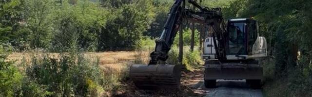 VELIKA INVESTICIJA U GORNJEM MILANOVCU: Više od dva miliona evra za nove puteve, brojna sela i naselja dobijaju bolju infrastrukturu