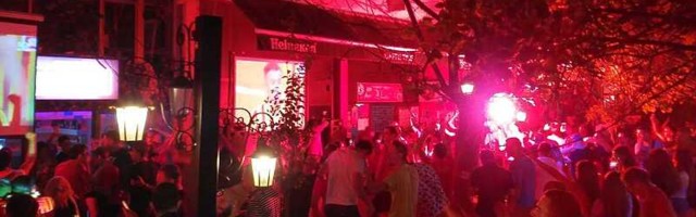 Hiljade Mostaraca na ulicama slavi pobjedu Veleža i historijski uspjeh