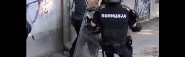 Haos pred sudom: Priveden poslanik Radivoje Jovović, razlog nepoznat