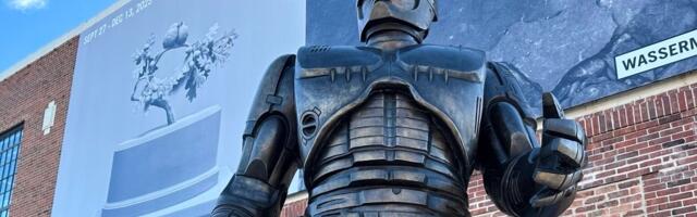 Nakon 15 godina čekanja: Legendarni Robokap dobio svoju statuu u Detroitu