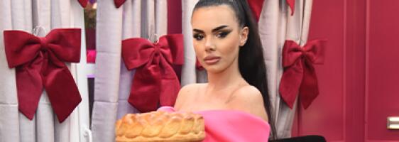 BOŽIĆNIM FOTOGRAFIJAMA ANITA I LUKA NAJAVILI ZAJEDNIČKI ŽIVOT: U jeku skandala - par udario žestoku kontru, svi posmatrali ovu prazničnu scenu!